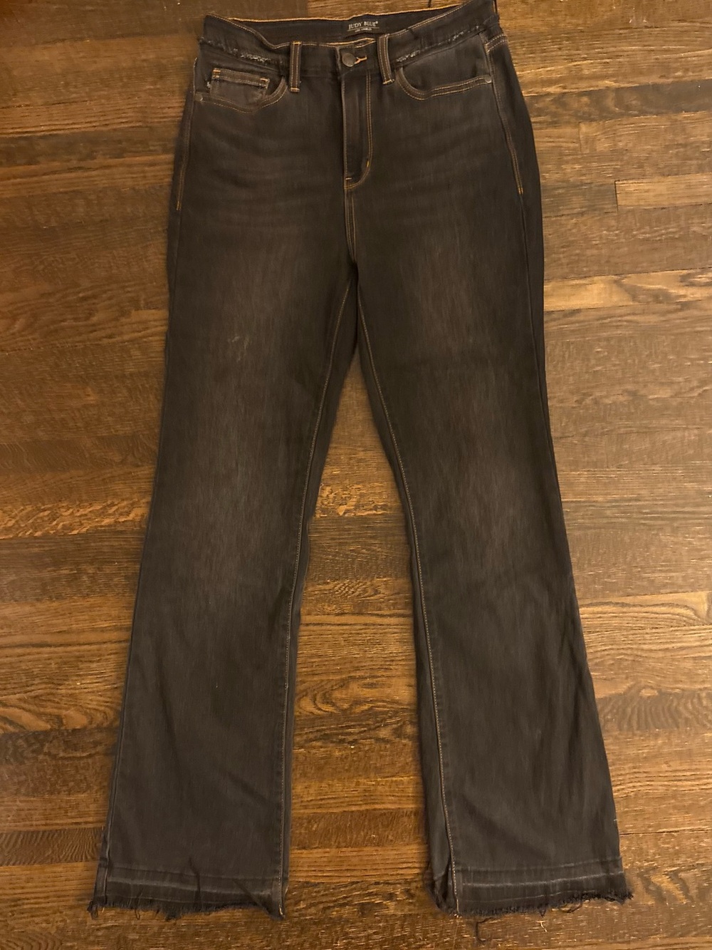 Judy Blue slim bootcut release hem with contrast stitching 9/29